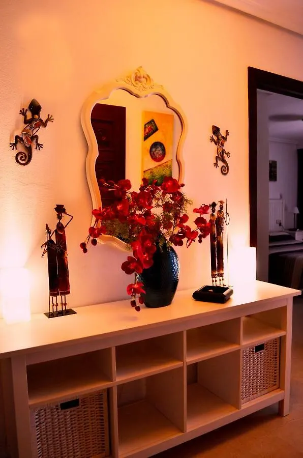 La Casa De Los Arbolitos Fuengirola Apartment